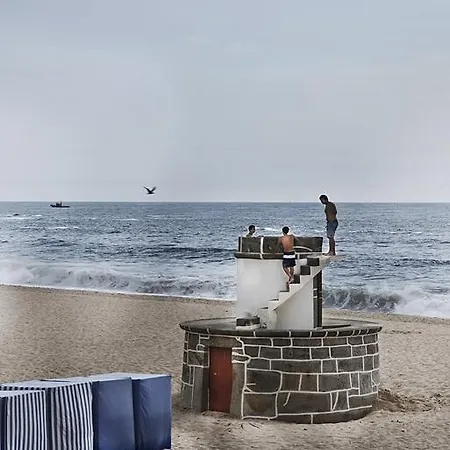 Vrs - Low Cost Beach Boat Botel